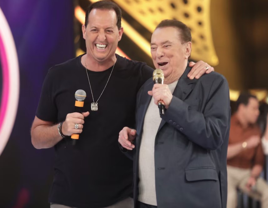 Os apresentadores Benjamin Back e Raul Gil Foto: SBT/Benjamin Back 