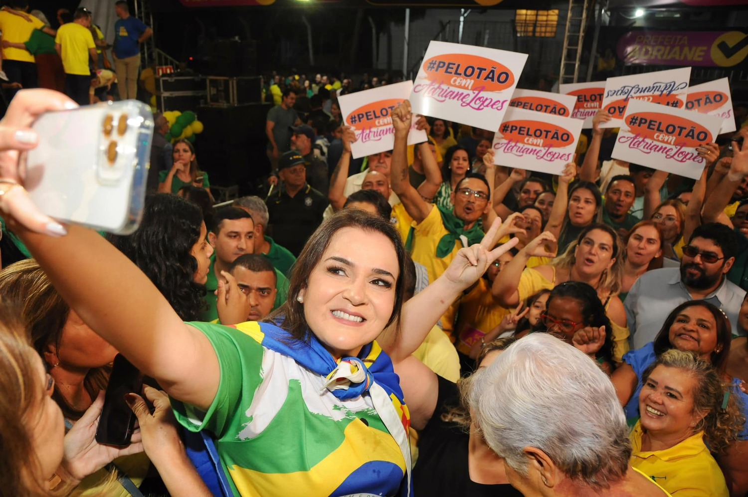 Os apoiadores da pré-candidata marcaram presença na cerimônia