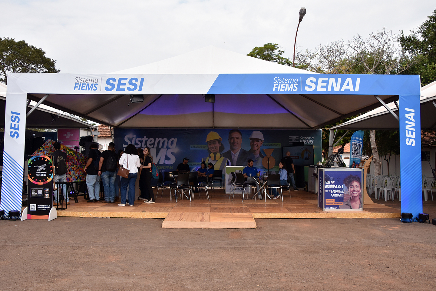 O estande do Sesi na Pantanal TECHMS