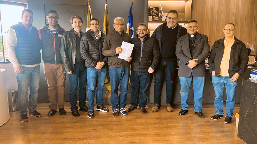 O projeto de lei do executivo foi discutido e aprovado na sessão ordinária antes do recesso, no dia 8 de julho