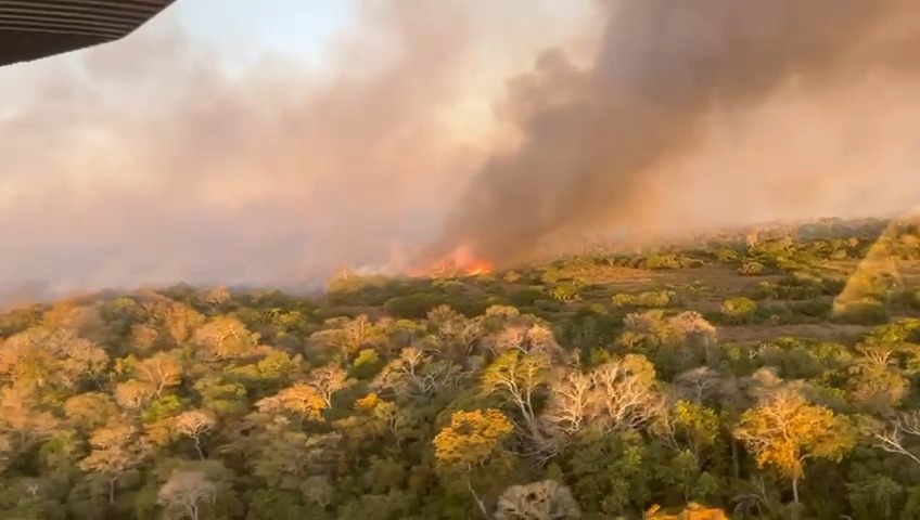 A atuação das aeronaves é de extrema importância para as ações de combate aos incêndios