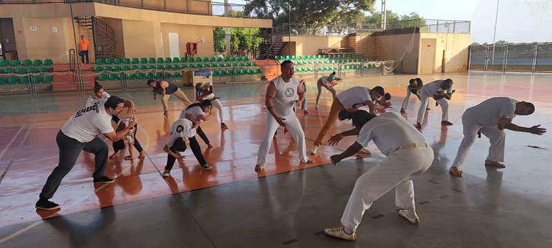 Projeto cultural de capoeira chega a Dourados com mestres e rodas de conversa