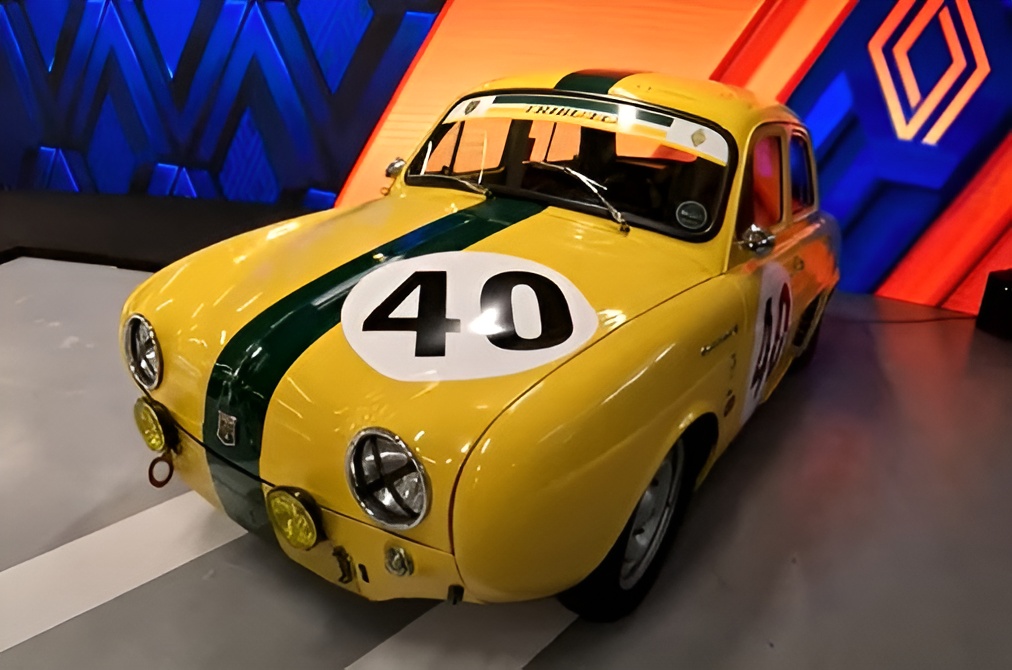 O Festival Interlagos 2024 exibiu o Renault Gordini, um carro clássico que marcou época no Brasil nos anos 60.