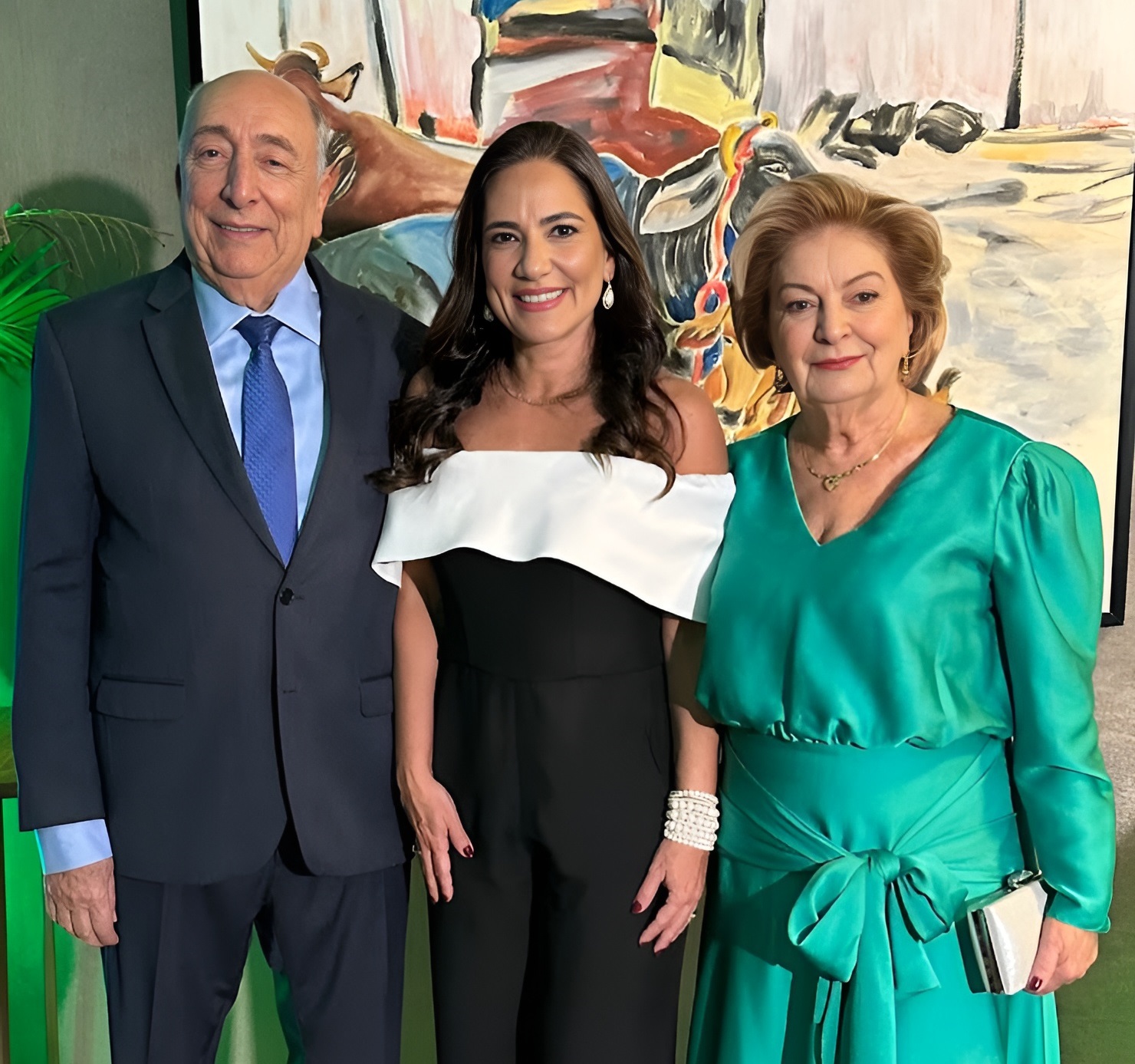 Pedro Chaves, Neca Bumlai Chaves e Therezinha Samways juntos no lançamento do livro que resgata a história da Uniderp