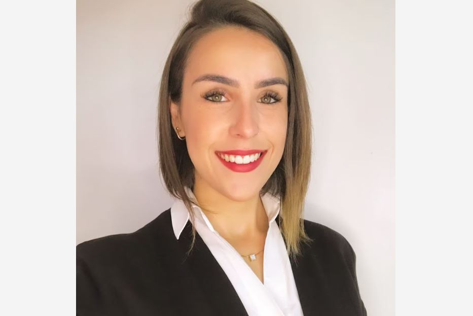 Debora Soper Avila era comissária de bordo na VoePass