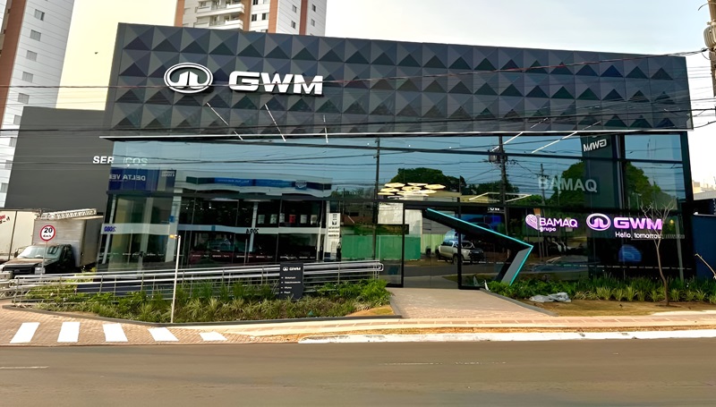 Com um showroom moderno e tecnologias inovadoras, a GWM tenta fisgar os consumidores sul-mato-grossenses.
