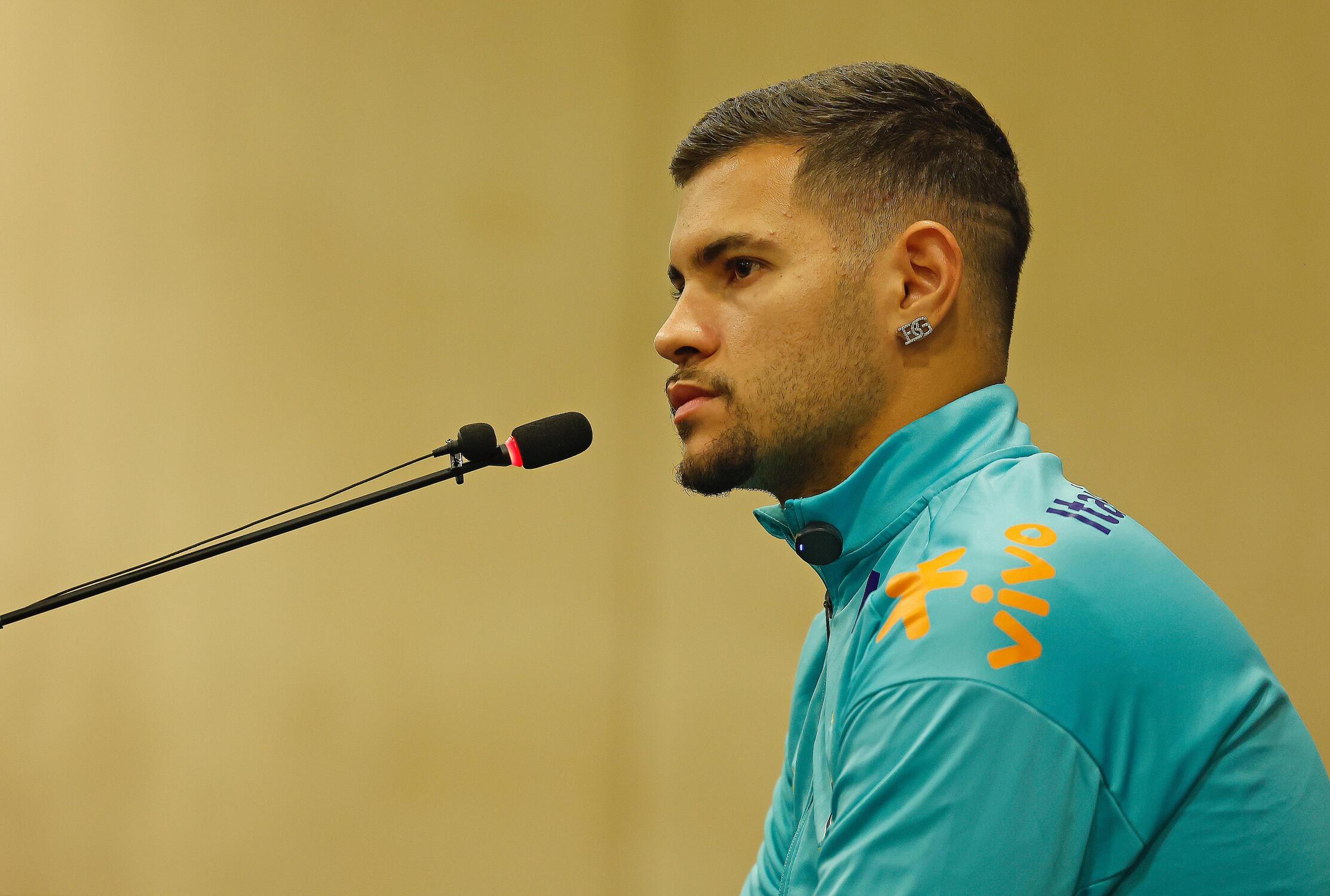 se destacou no Athletico-PR, antes de se transferir para o futebol europeu