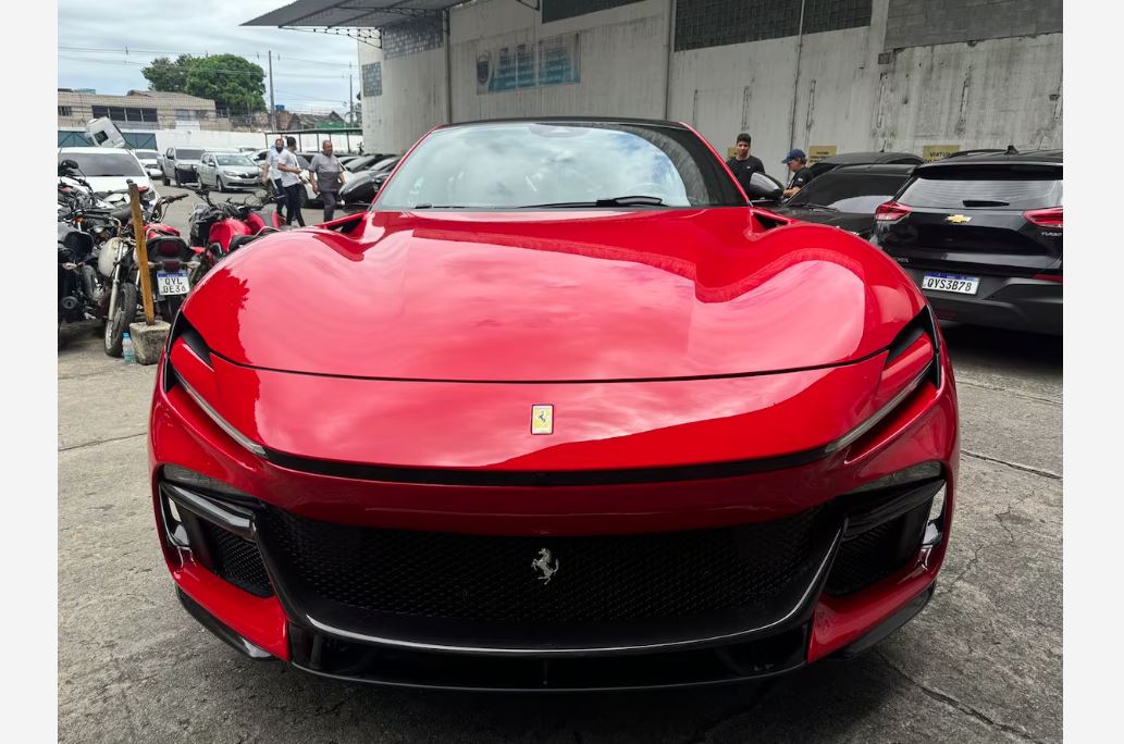 A Ferrari é o sexto veículo de luxo apreendido na operação que investiga grupos criminosos ligados a 'bets' que lavavam dinheiro de jogos de azar ilegais