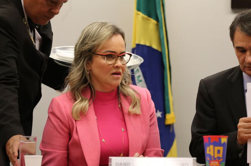 A ex-ministra do Turismo Daniela Carneiro