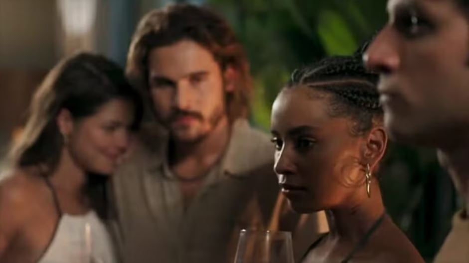 Os conflitos entre os dois casais moverão a trama