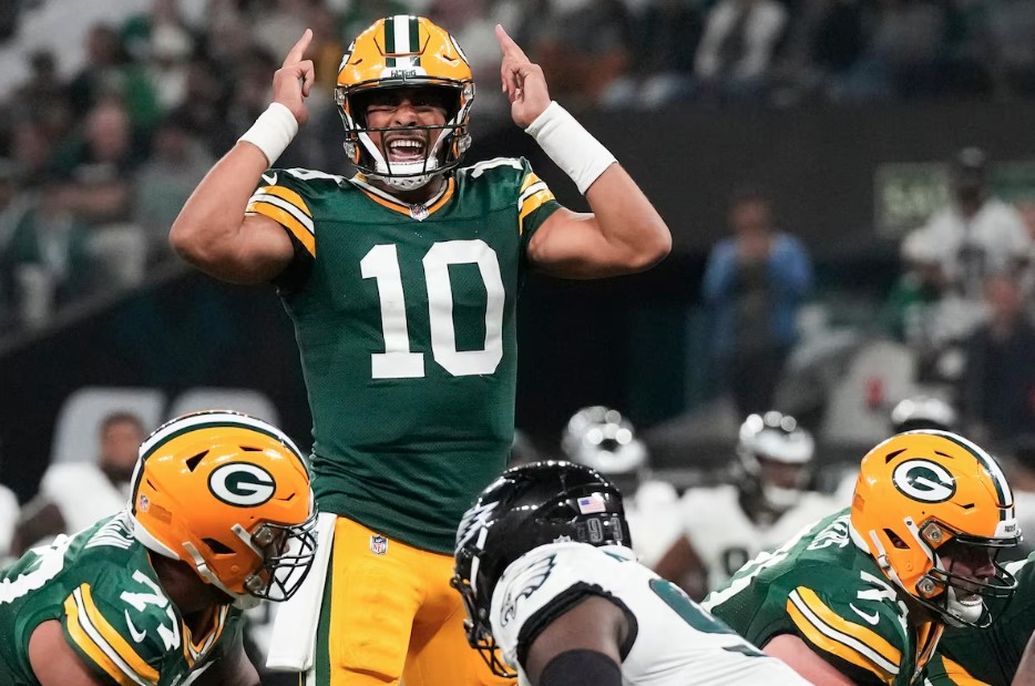 Jordan Love comandou ataque de Green Bay contra os Eagles