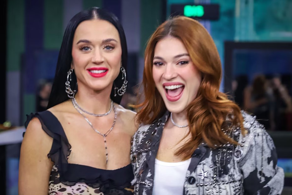 Katy Perry e Ana Clara no 'Estrela da Casa': cantora foi convidada do programa para contar sua história e bater um papo com os participantes 