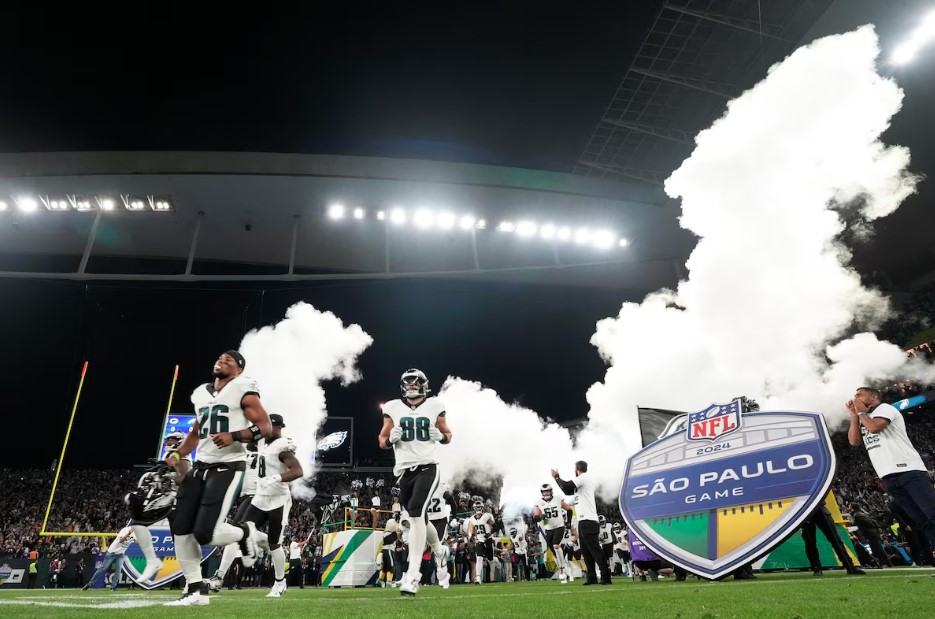 Philadelphia Eagles venceram o Green Bay Packers na primeira partida da NFL no Brasil