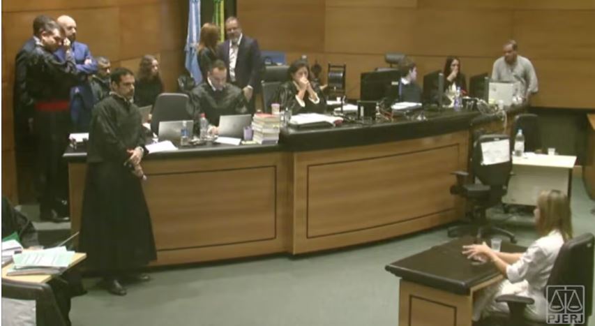Viúva de Anderson Gomes, Ágatha Arnaus, presta depoimento ao tribunal do júri 
