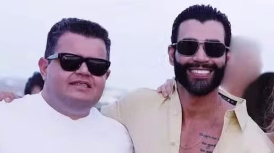 Dono da VaideBet, André Rocha, e Gusttavo Lima, em festa na Grécia