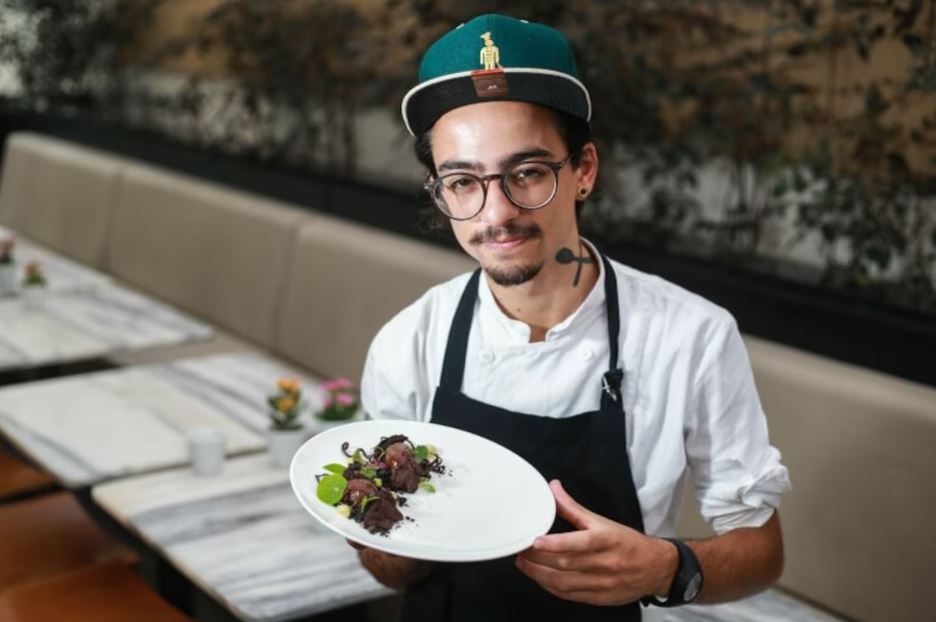 Rodrigo Ribeiro, confeiteiro do restaurante Petí