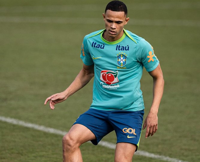 Vanderson atua pela lateral-direita do Mônaco, da França
