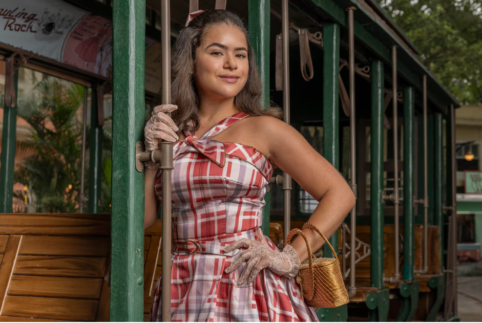 Maisa Silva, em sua primeira novela da Globo, será a mimada Bia, antagonista da 'Garota do Momento' vivida por Duda Santos.