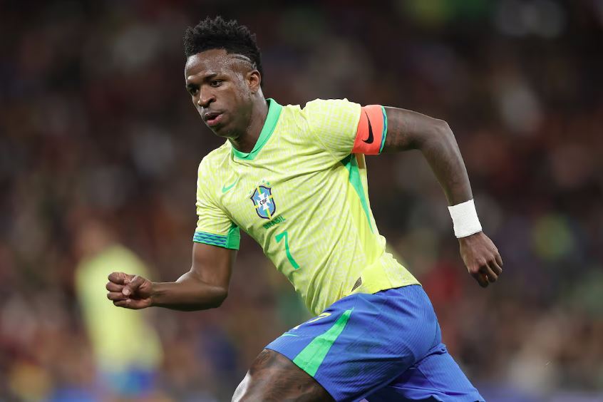 Vinicius Júnior volta a seleção em primeira convocação após polêmica da Bola de Ouro