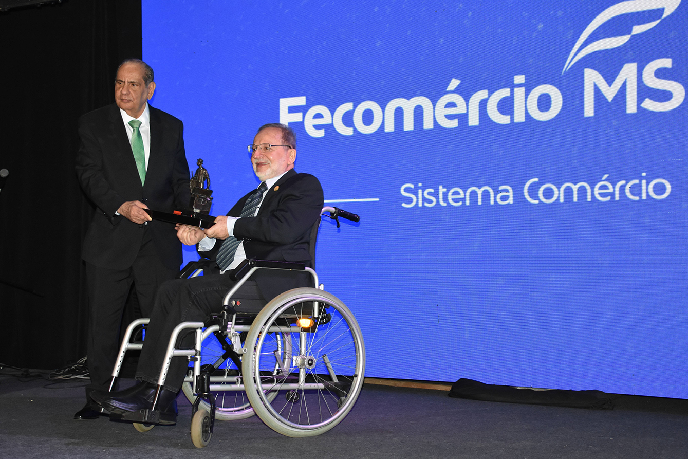 Presidente da CNC, José Roberto Tadros, e Sérgio Longen destacam a força do Sistema S no desenvolvimento do estado.