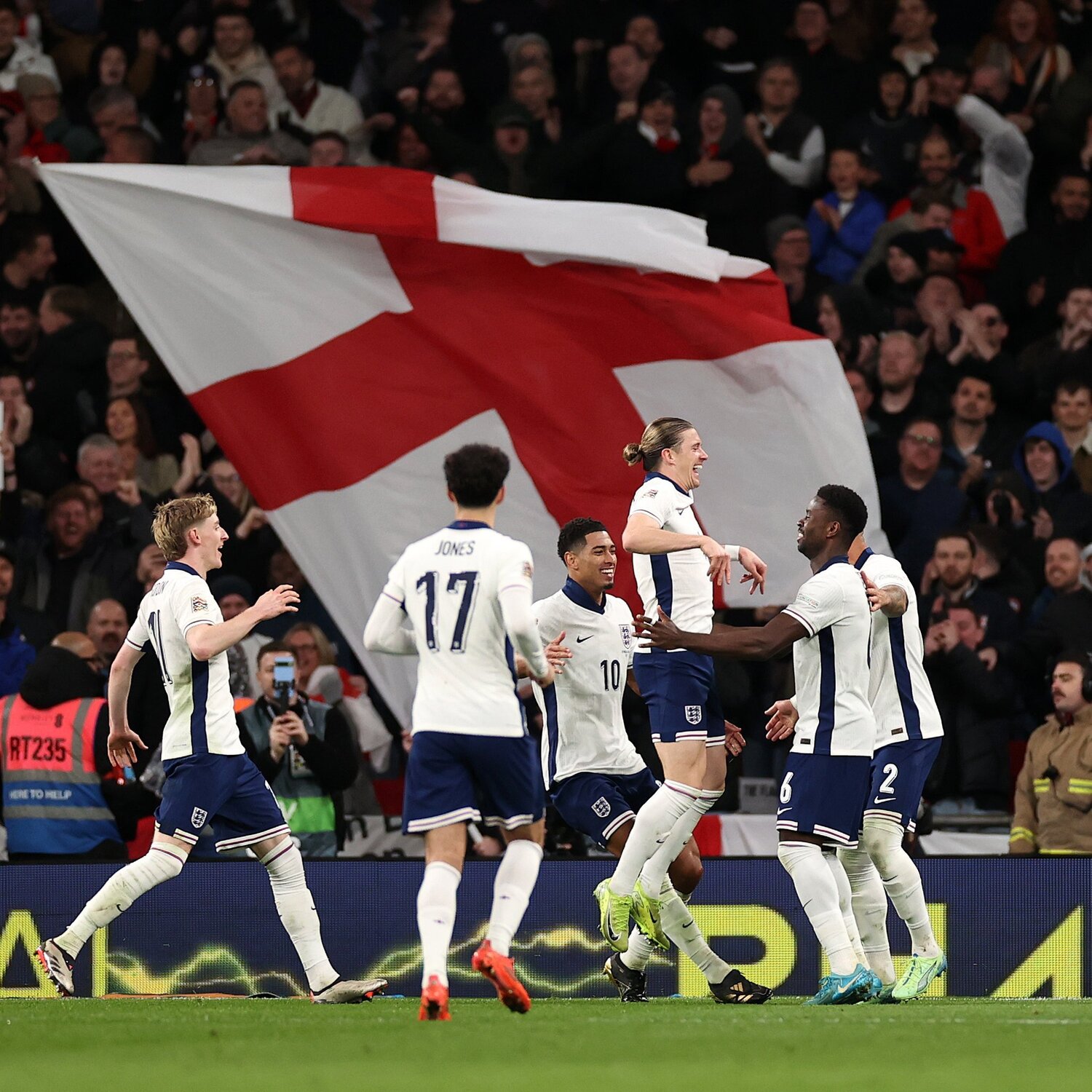 Inglaterra venceu a Irlanda por 5 a 0