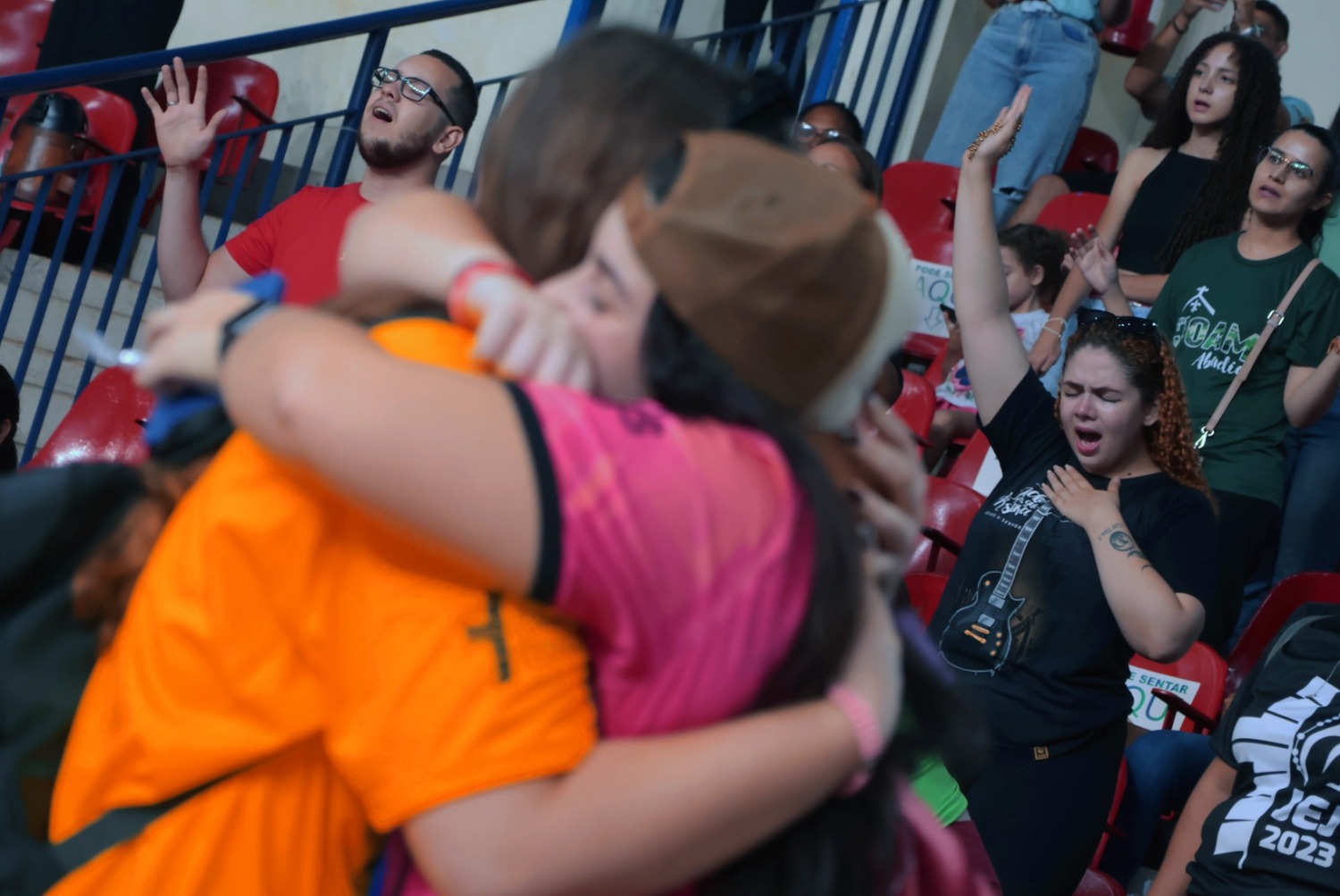 JDJ 2024 reúne jovens em Campo Grande para fé, música e reflexão no Poliesportivo Dom Bosco