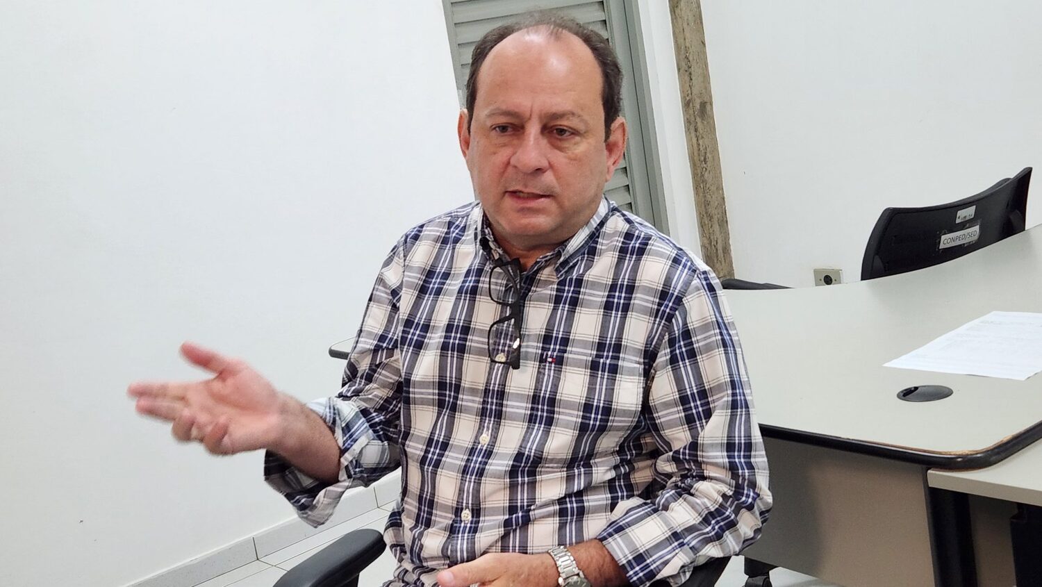 Marcos Macarini, coordenador de Administração e Apoio Operacional da SED, responsável por toda a logística de entregas