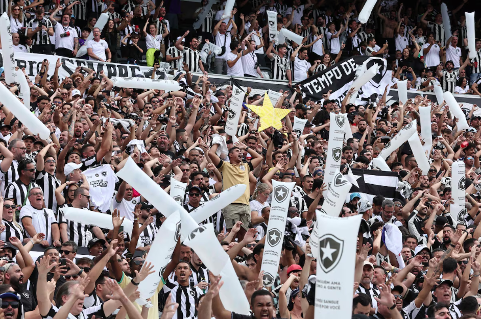 Botafoguenses esgotaram setor dedicado a eles e foram maioria no Monumental