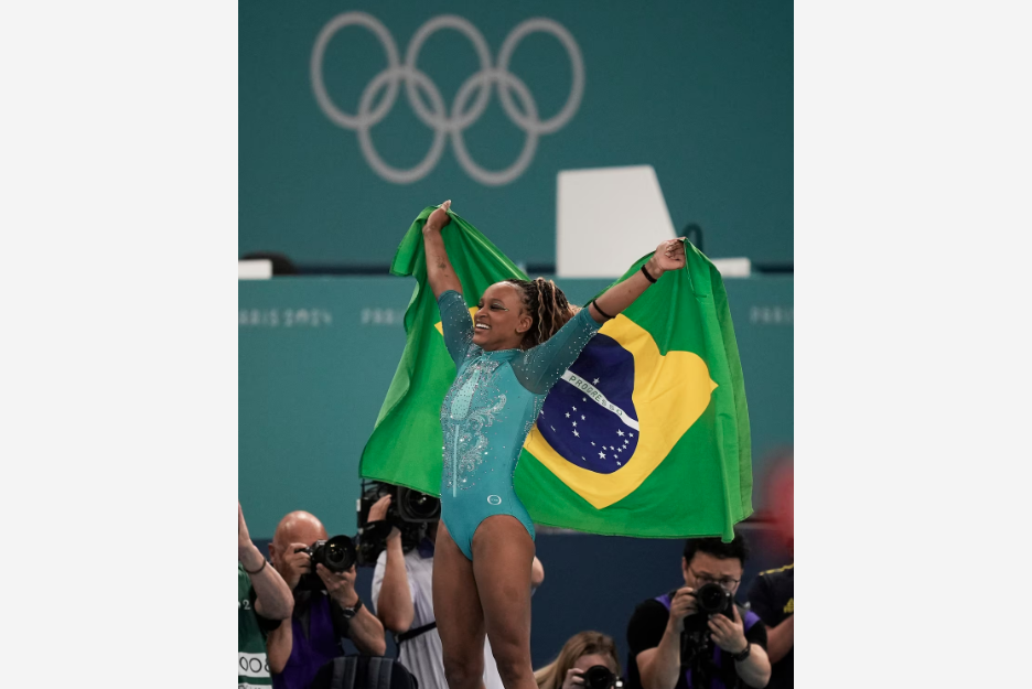 Rebeca Andrade é eleita como uma das 100 mulheres mais influentes de 2024