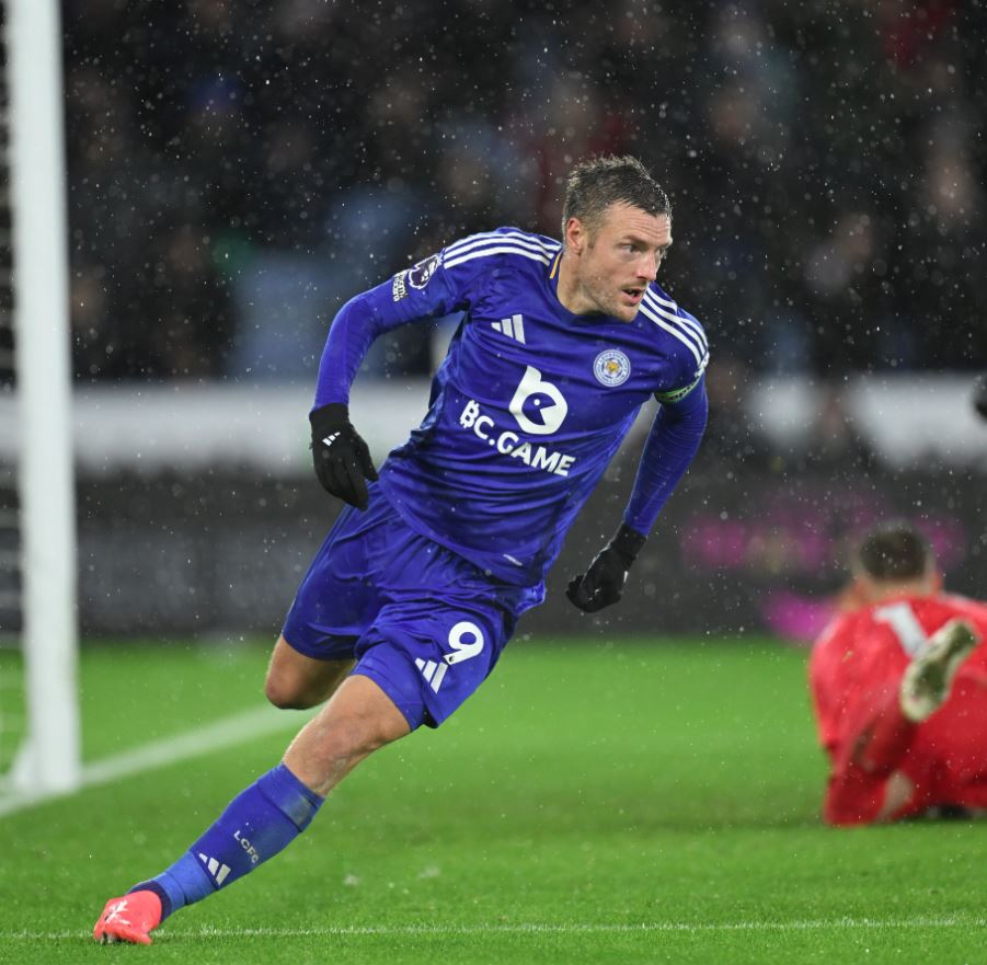 Vardy foi decisivo para o Leicester