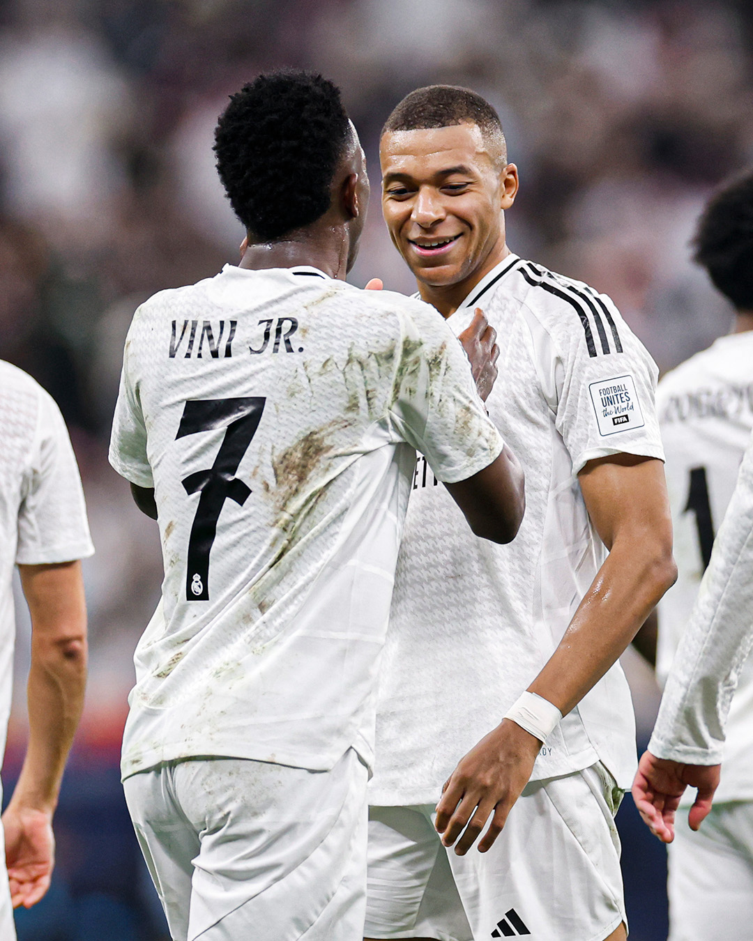 Vinícius Júnior deu assistência para Mbappé abrir o placar para o Real Madrid