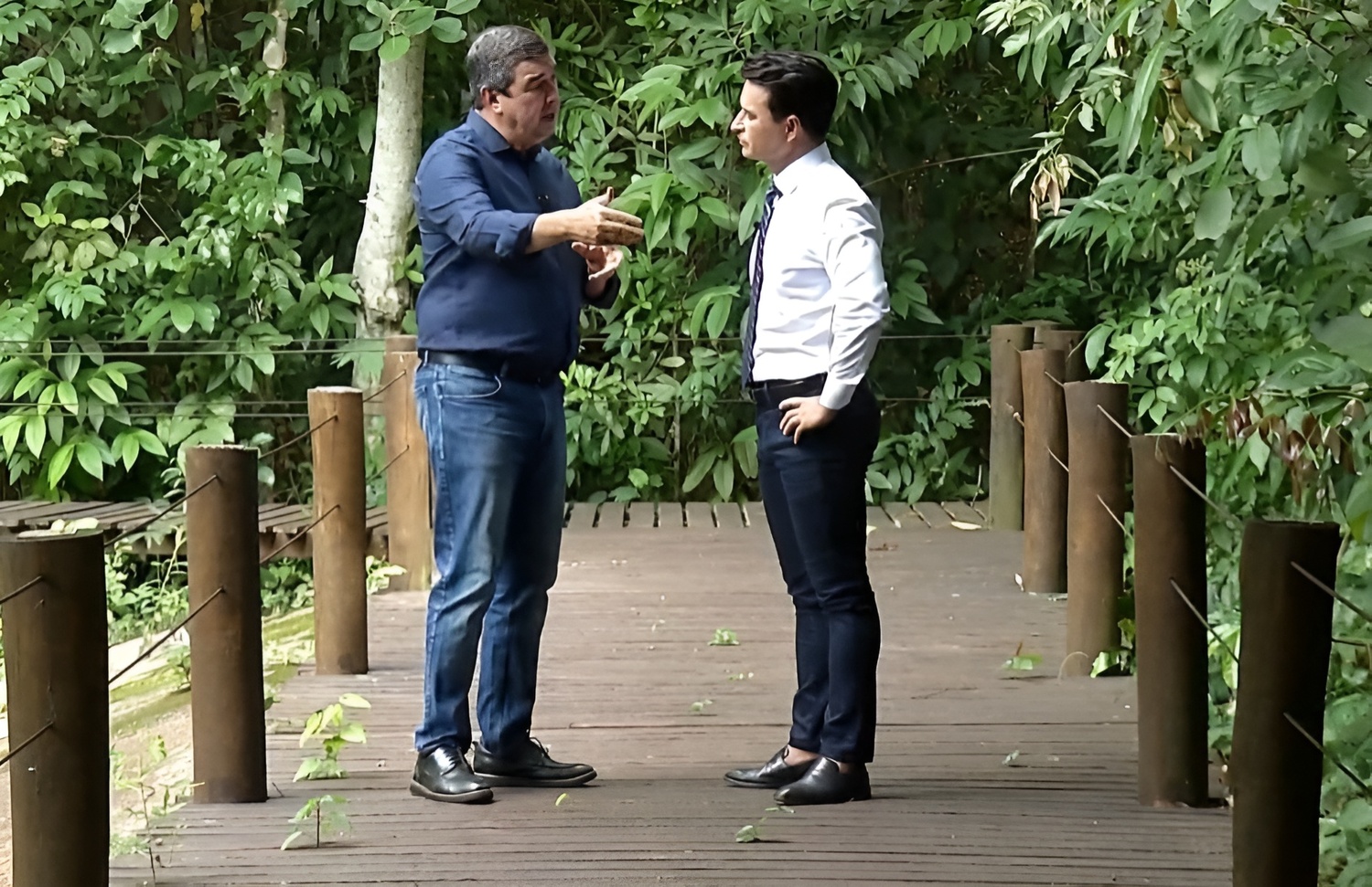 Governador Eduardo Riedel conversa com o jornalista Tatá Marques sobre os desafios e conquistas de 2024 no Mato Grosso do Sul.