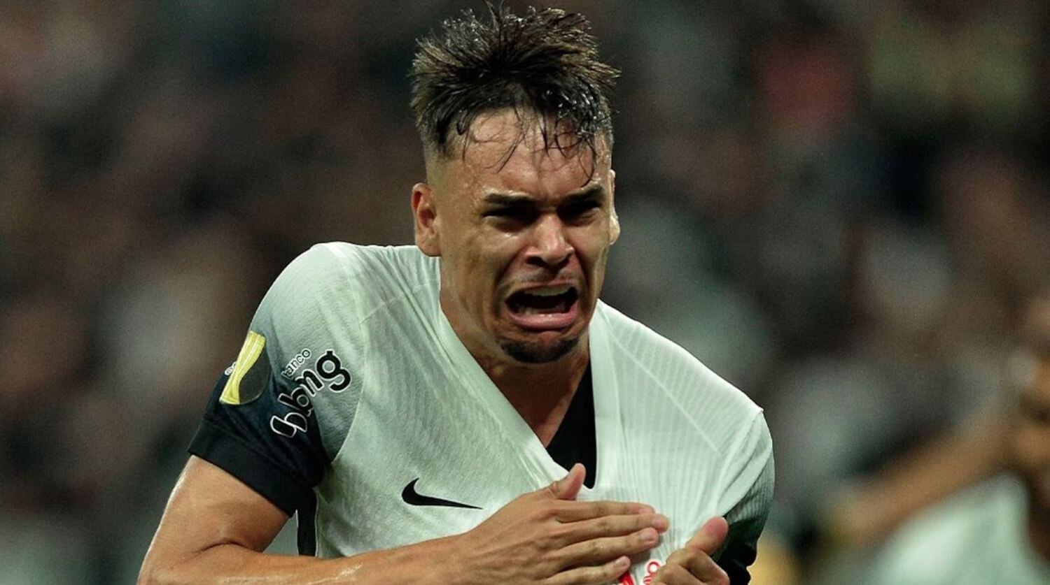 João Pedro, de 21 anos, também marcou pela primeira vez com a camisa corintiana e demonstrou segurança na defesa. 