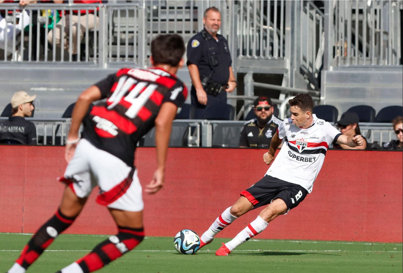 Oscar ainda irá melhorar o ritmo de jogo para jogar ao lado de Lucas.