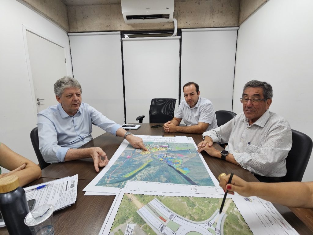 Secretário Jaime Verruck conheceu o Plano Diretor de Porto Muritnho e prevê expansão das áreas sociais e econômicas