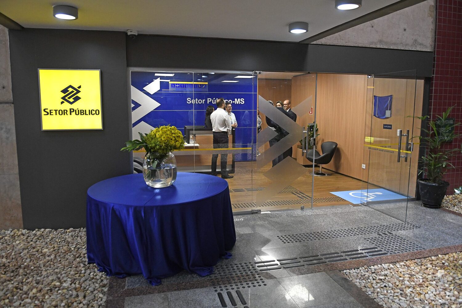 Banco do Brasil inaugura escritório em Campo Grande para atendimento especializado a gestores públicos, oferecendo suporte e modernização.