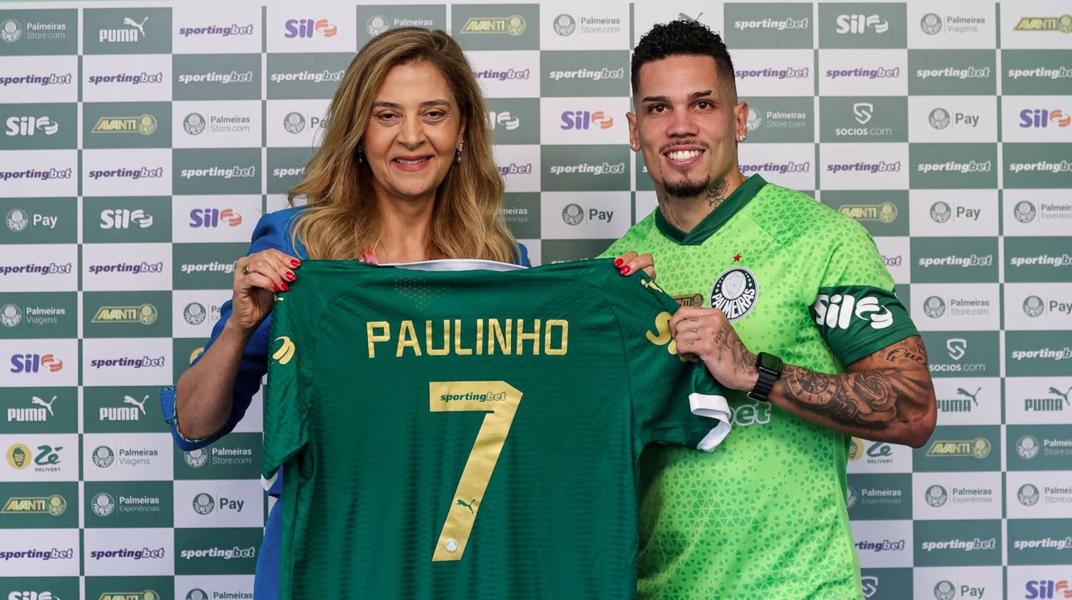 O atacante Paulinho foi um dos reforços contratados pelo Palmeiras para a temporada de 2025. 