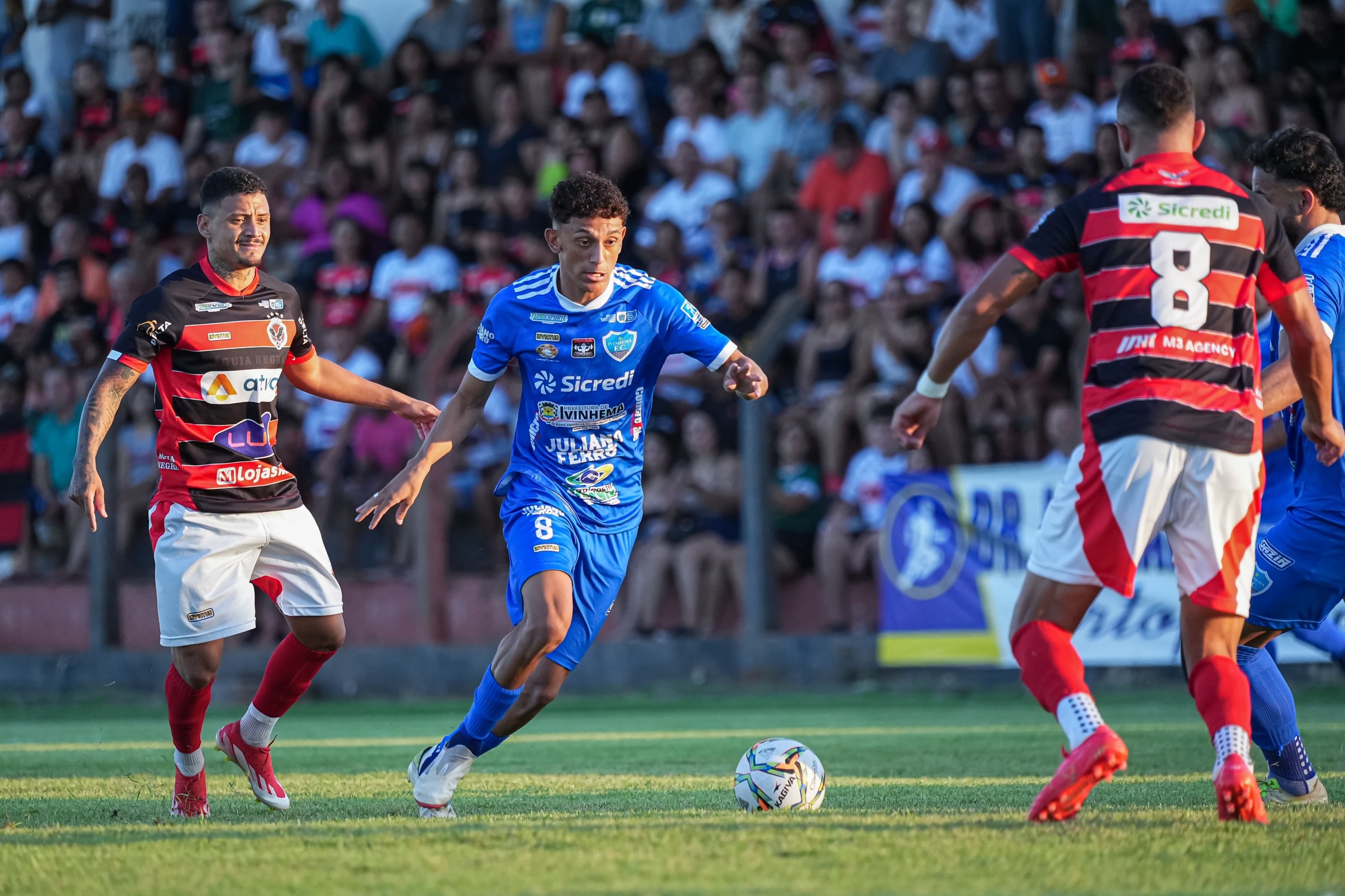 Estádio Ninho da Águia recebeu excelente público para acompanhar o primeiro jogo entre Águia e Ivinhema 