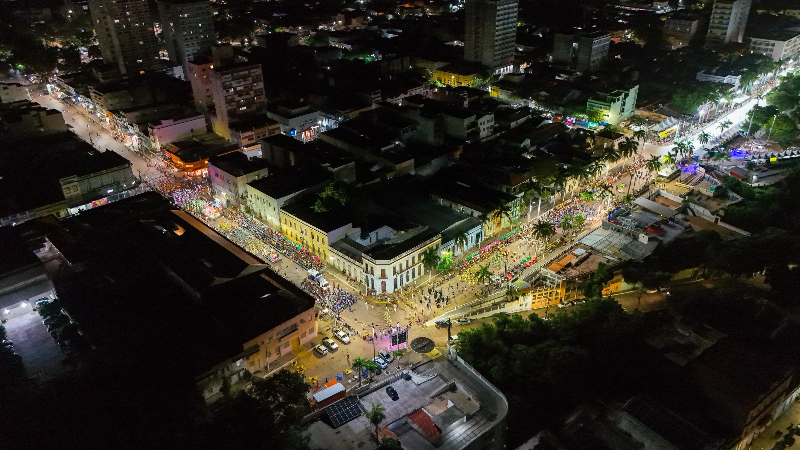 O Carnaval de Corumbá movimentou R$ 14,7 milhões, trouxe 7,5 mil turistas e gerou empregos, consolidando o evento como motor econômico da cidade (Foto: Williams Souza)