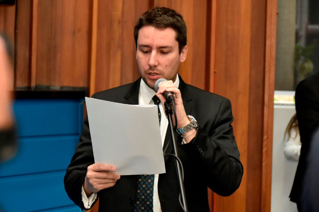 Deputado João Henrique, autor do projeto, durante sessão ordinária na Assembleia Legislativa (Foto: Luciana Nassar)