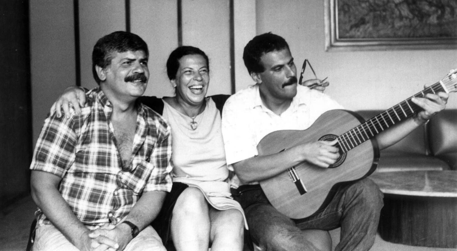 Nana Caymmi com os irmãos Dori e Danilo, em 1986