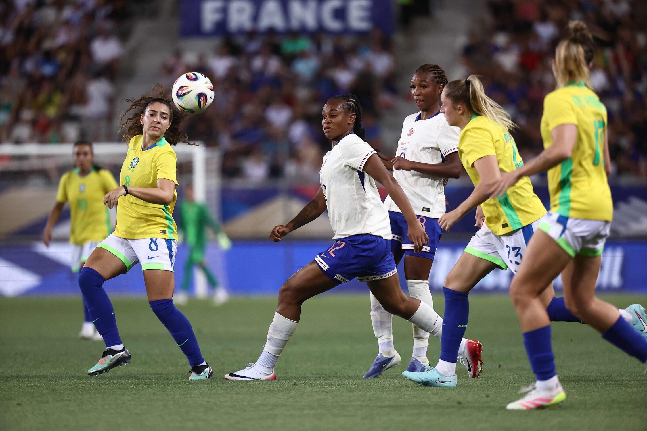Derrota para a França foi o último desafio do Brasil antes da Copa América.