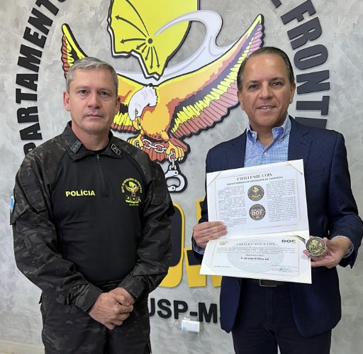 Coronel Davi é homenageado pelo Departamento de Operações de Fronteira