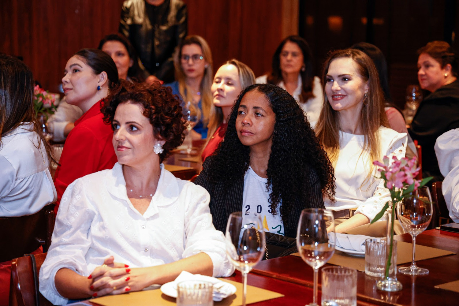 Durante encontro, mulheres líderes participaram de palestras e fizeram networking.