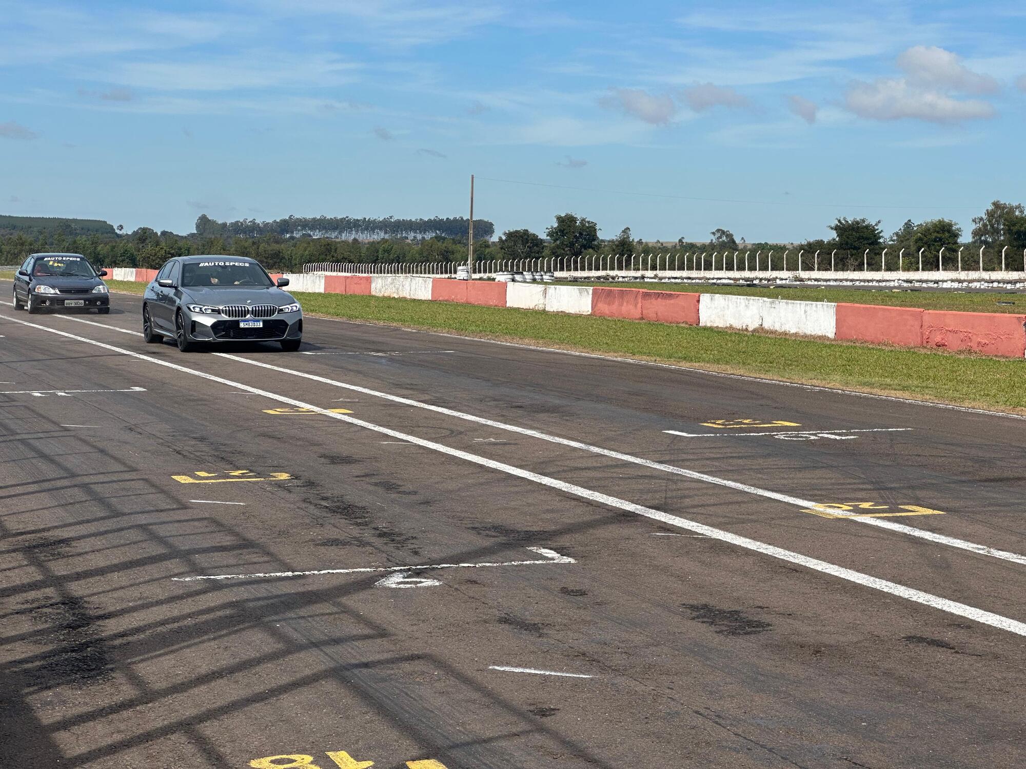 Track Day reúne amantes de carros em Campo Grande com segurança e emoção nas pistas