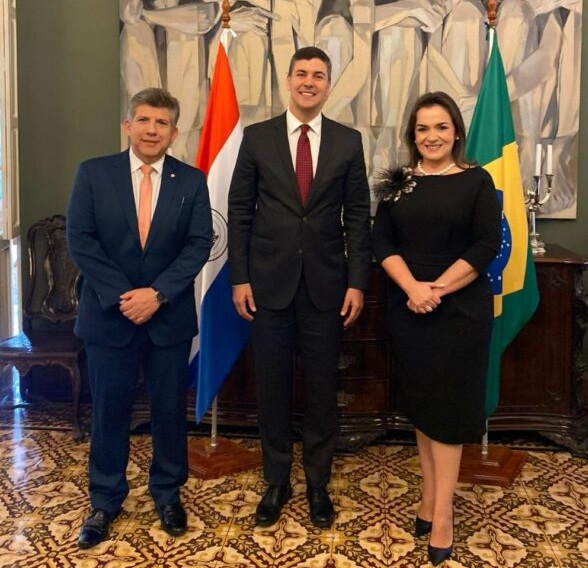 Em julho de 2023, Lídio Lopes participou de reunião com o presidente do Paraguai, Santiago Peña, na embaixada do Brasil, em Assunção.