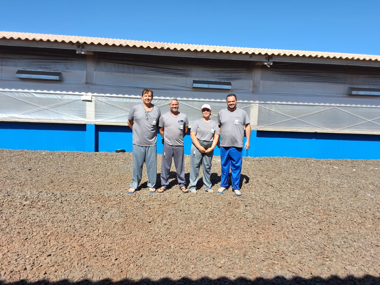 Visitas nas granjas ajudam criadores a cuidar melhor dos porcos e do ambiente