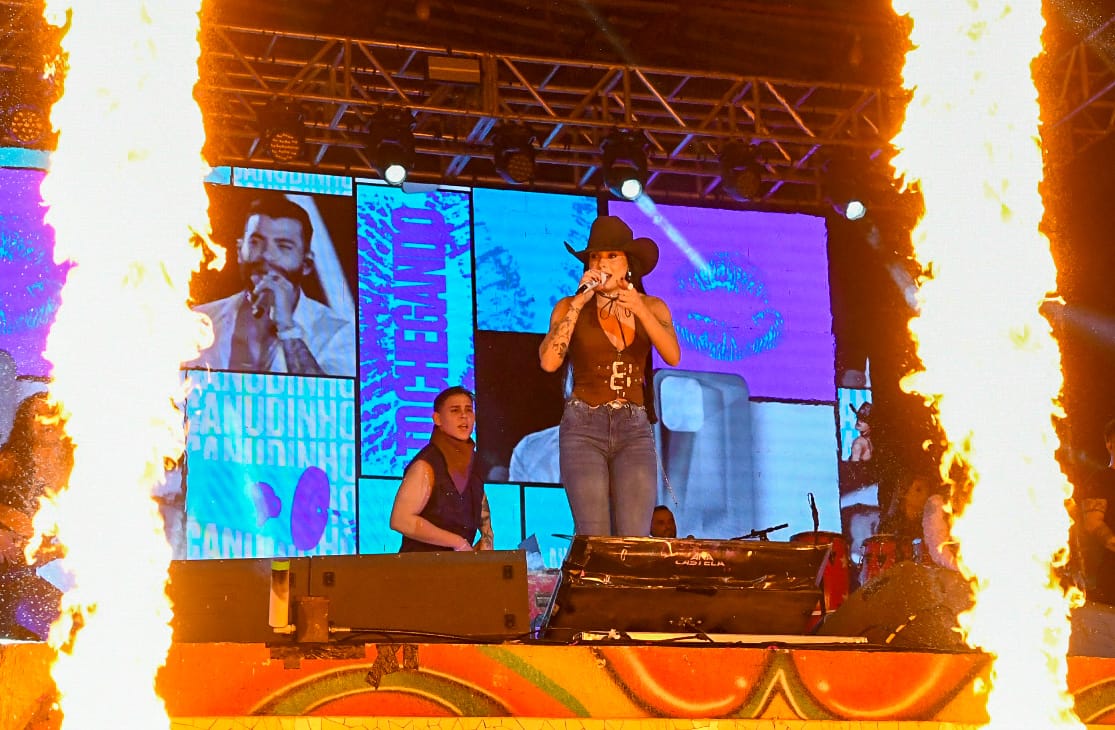 Show da Ana Castela em comemoração ao aniversário de Paranaíba