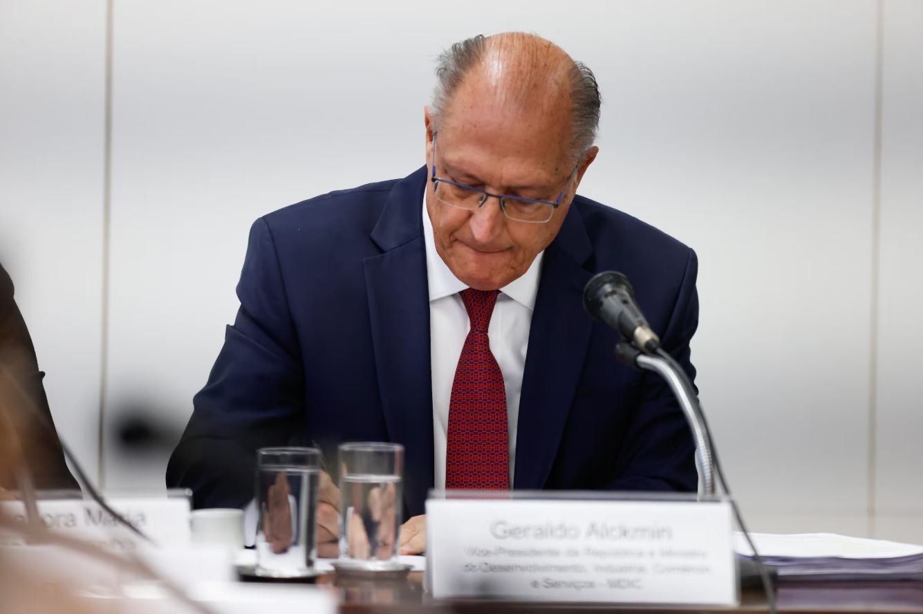 Alckmin ocupa papel de protagonismo na negociação com os EUA