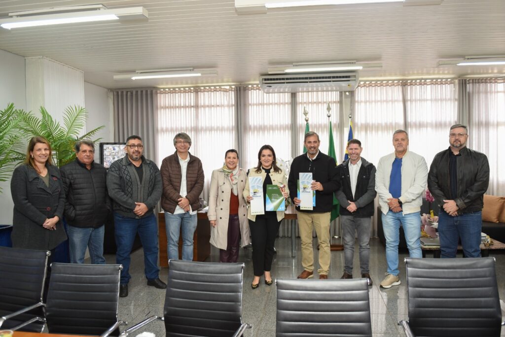 Prefeitura e UEMS ampliam parceria para levar cursos e serviços gratuitos à população